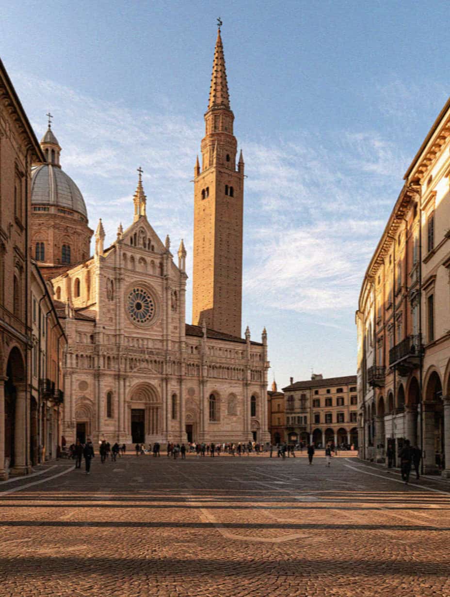 The Ghirlandina tower and Duomo of Modena