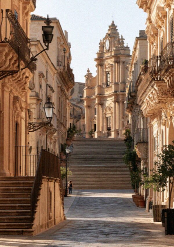 The baroque main street of Noto, a day trip from Syracuse