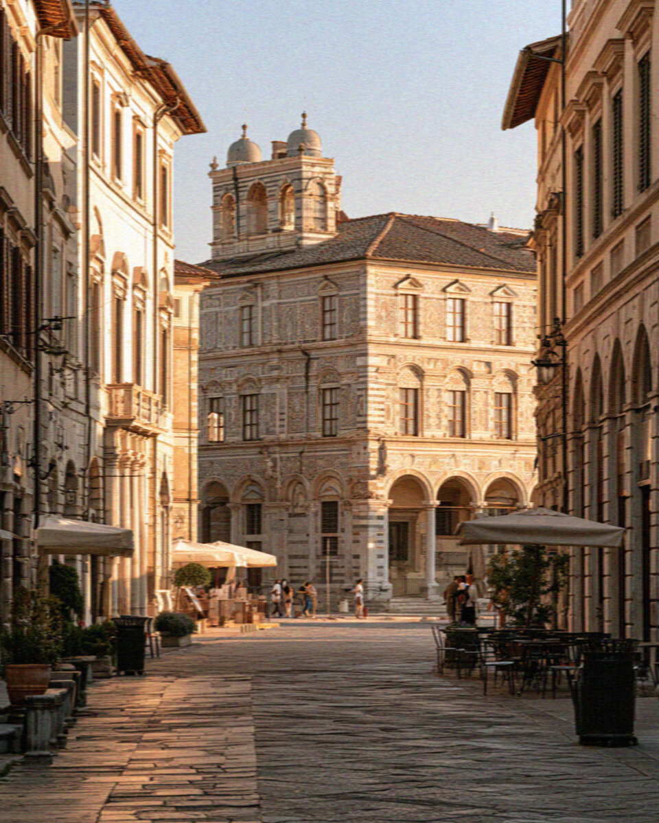 Piazza dei Cavalieri in Pisa with the sgraffito facade of the Palazzo della Carovana