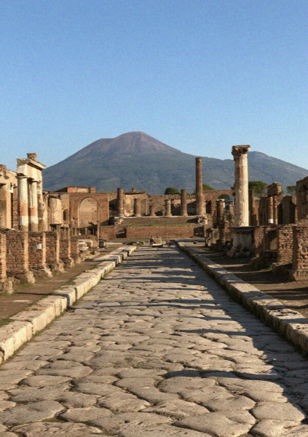 Pompeii ruins vesuvius