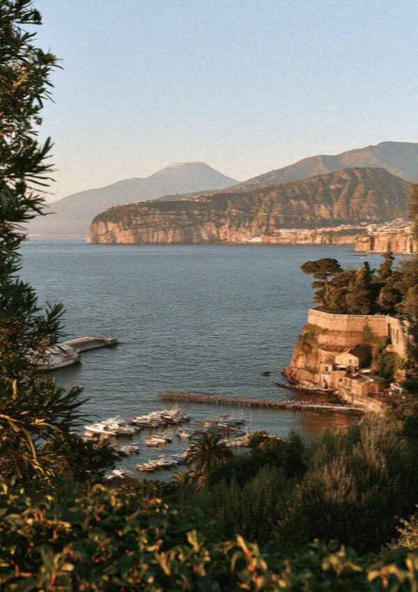 Sorrento villa comunale vesuvius view