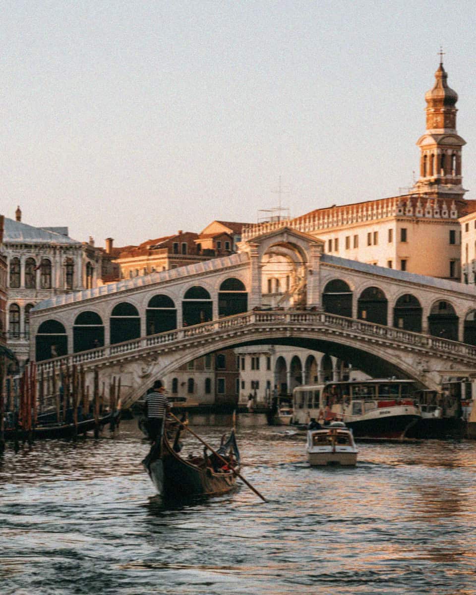 The Rialto bridge over the Grand Canal, Venice