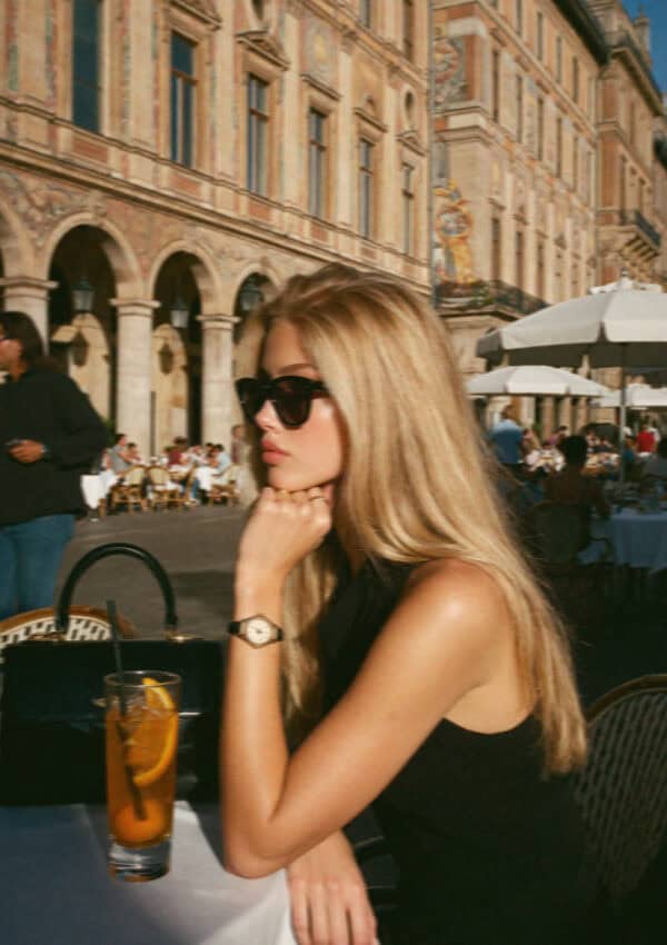 Victoria over an aperitivo at a Verona cafe